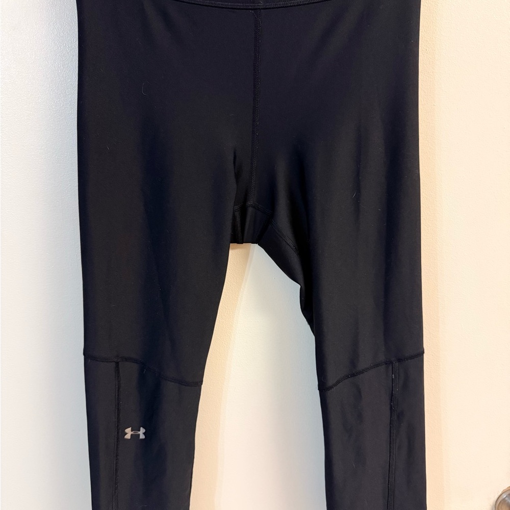 Under Armour Jet Black Leggings Crop